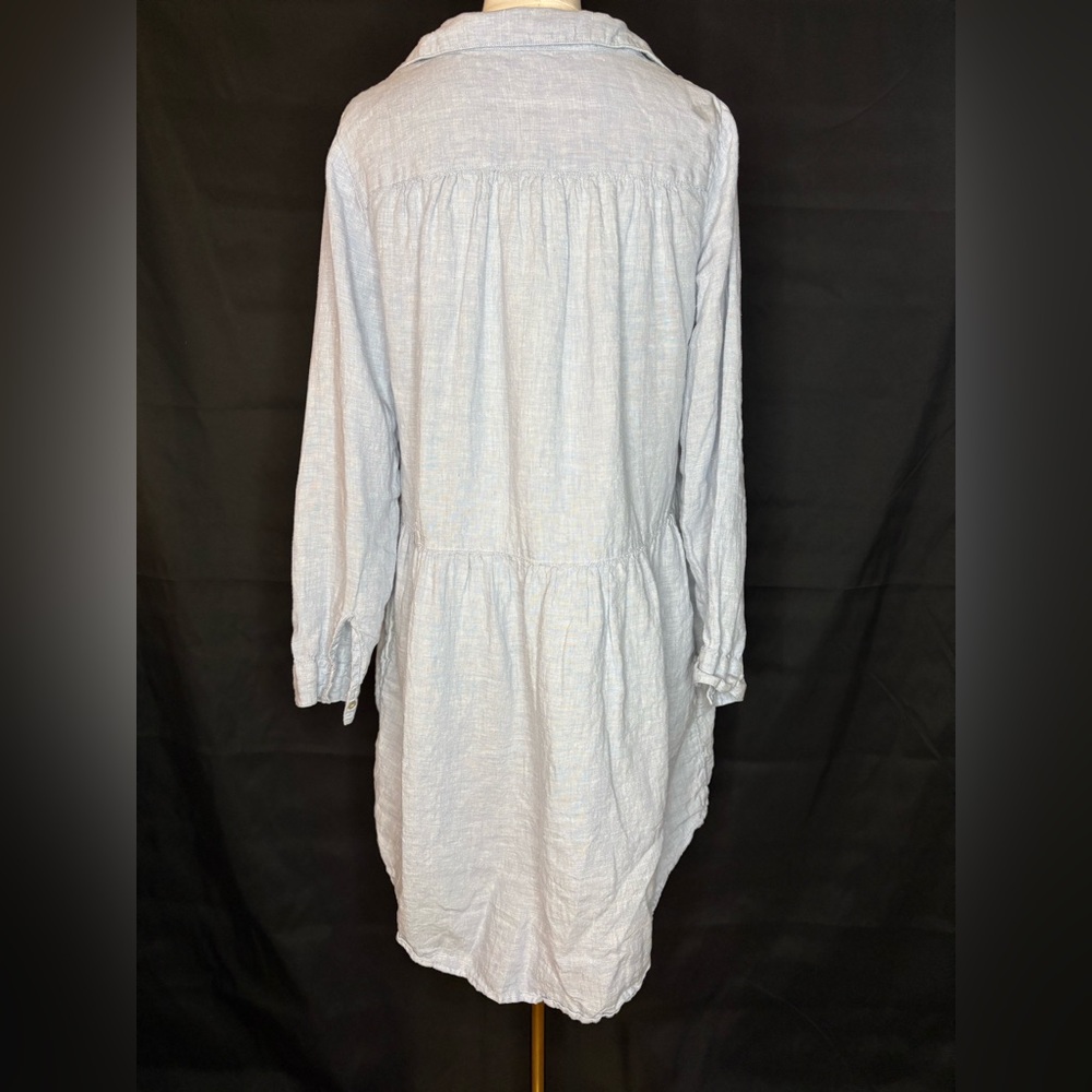 Light Blue Button-Up Tunic - Picture 3 of 4